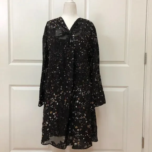 Twist Front Long Sleeve Dress from CLUB MONACO - Picture 4 of 9